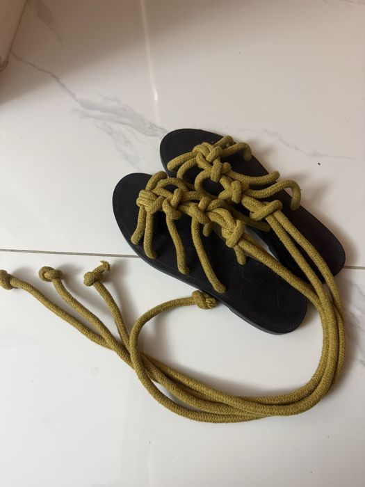 Летние сандали манго