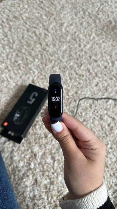 Фитнес браслет Xiaomi MI Band 5
