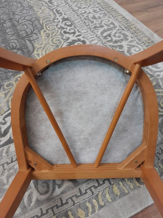 Стулья деревянные Италия