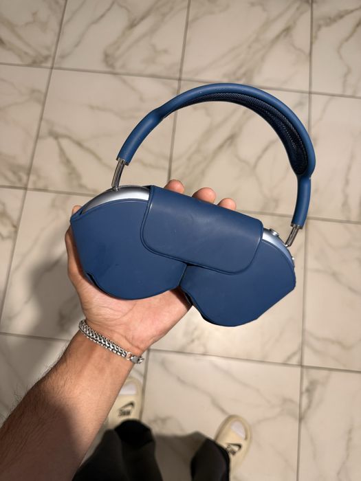 Продаются Airpods max 1