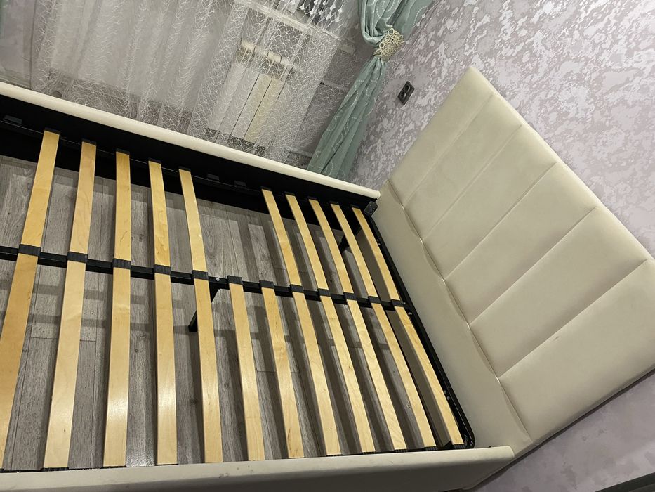 Продам кровать двухспальная