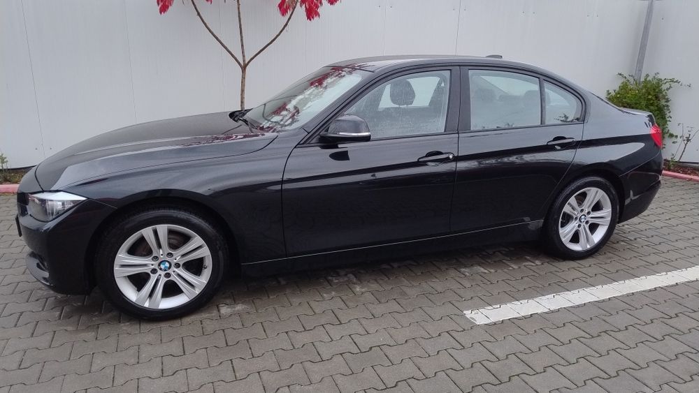 BMW 320i Seria 3 F30, 184 CP