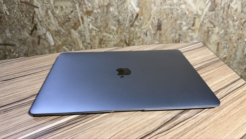 MacBook Air 13 8/256