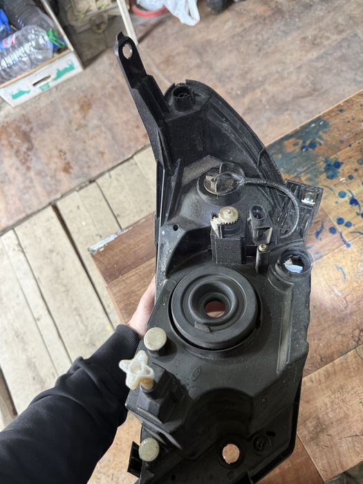 Фара гранта FL правая оригинал