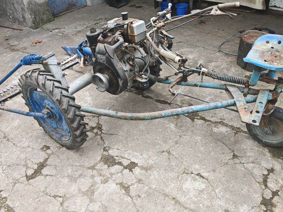 Vând cositoare bcs diesel