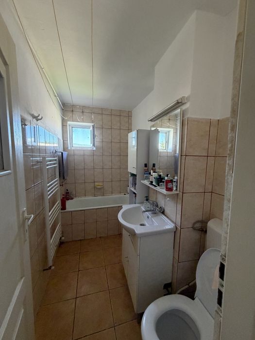 Apartament 3 camere , Etaj 4