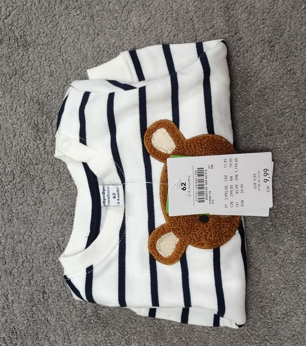 Vând bluzițe cu ursuleț copii.