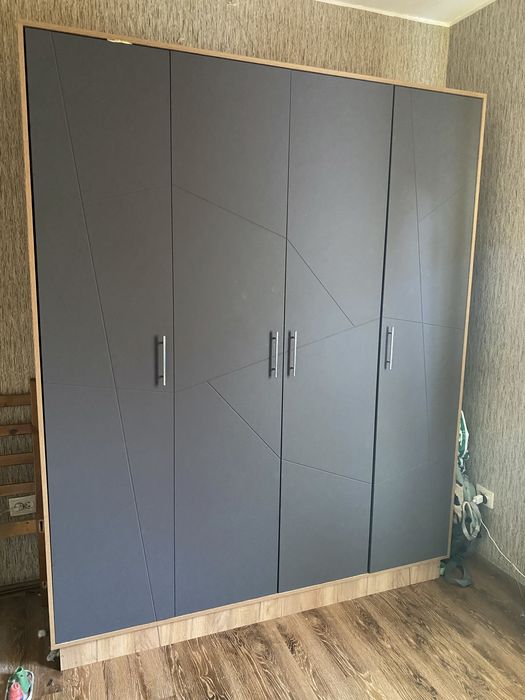 Продам слальный гарнитур