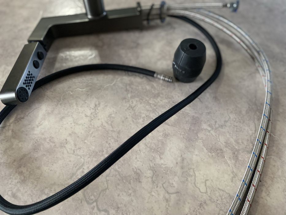 Продам смеситель для ванной