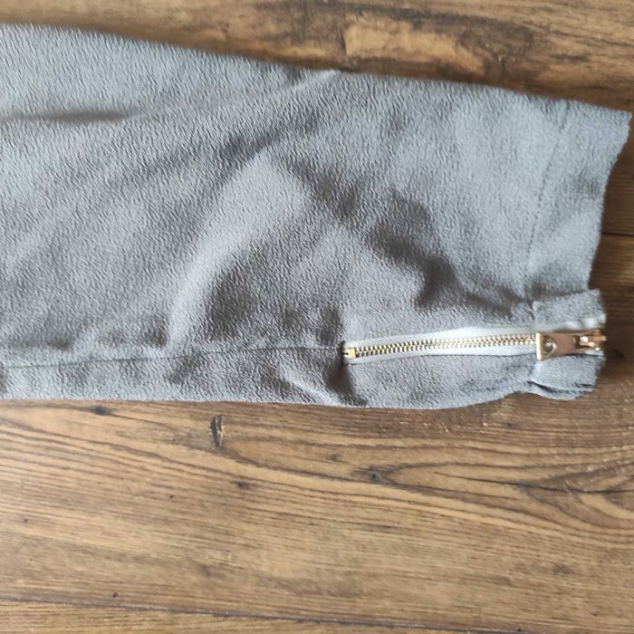 Дамски панталони М размер