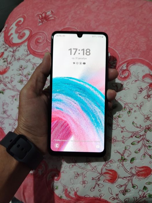 Самсунг А 33 телефон