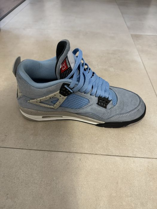 Jordan 4 University Blue
