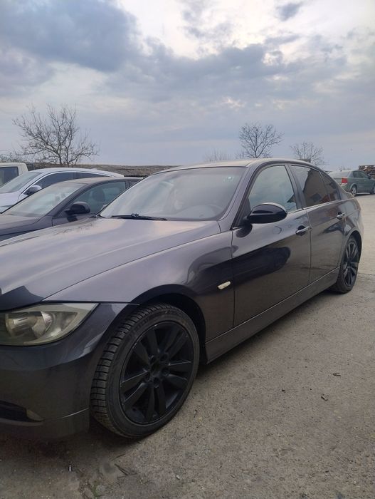 BMW Seria 3 E90 318i