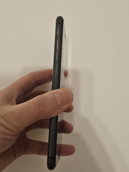 Vand Iphone 8 Plus 64 GB Impecabil