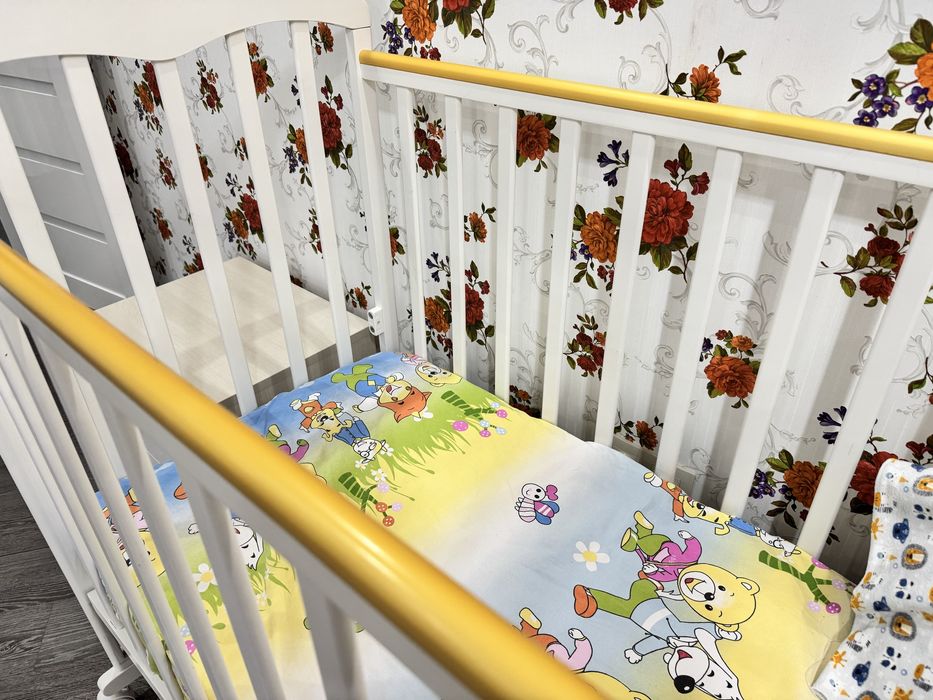 Детская кроватка