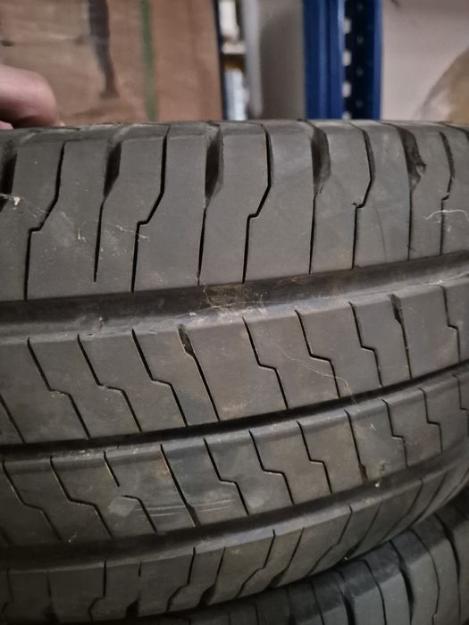 Cauciucuri 215/70 R15C Continental