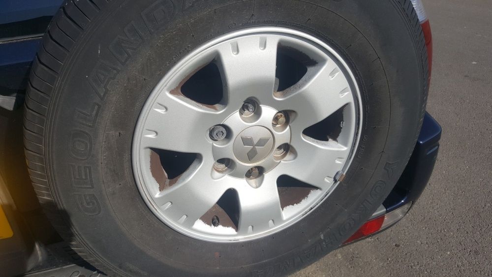 Janta pajero 3 2004 genti jenti roti geanta jeanta roata