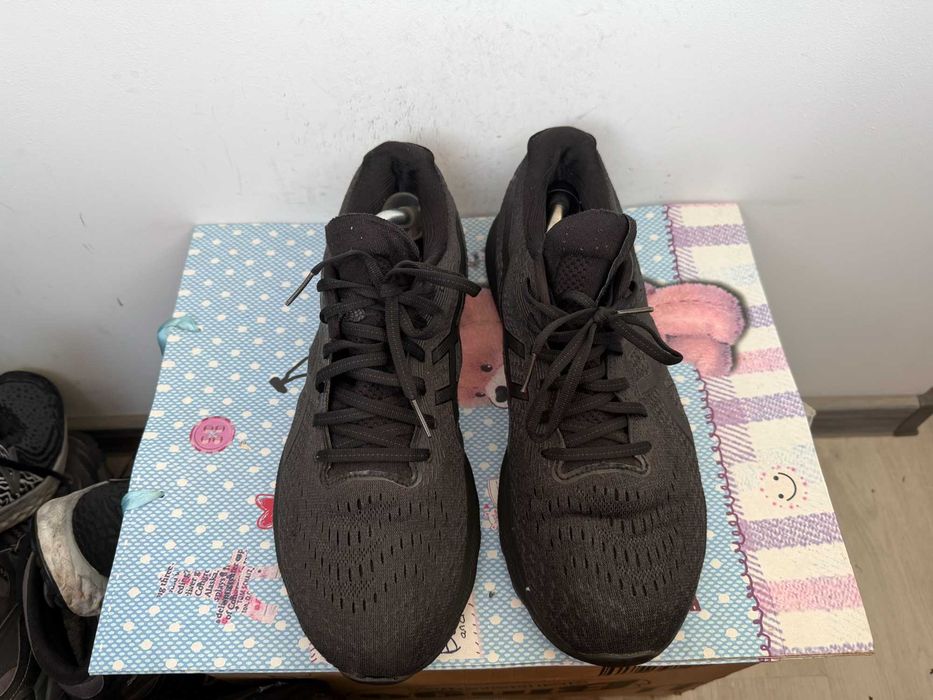 Asics Gel Nimbus 24''оригинални маратонки 46 номер