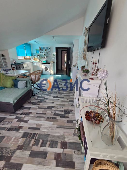 Продава се Двустаен апартамент в Несебър - 70 кв.м за 641 €/кв.м - Снимка #2