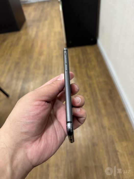 iPhone 8 обмен iPhone SE 2016