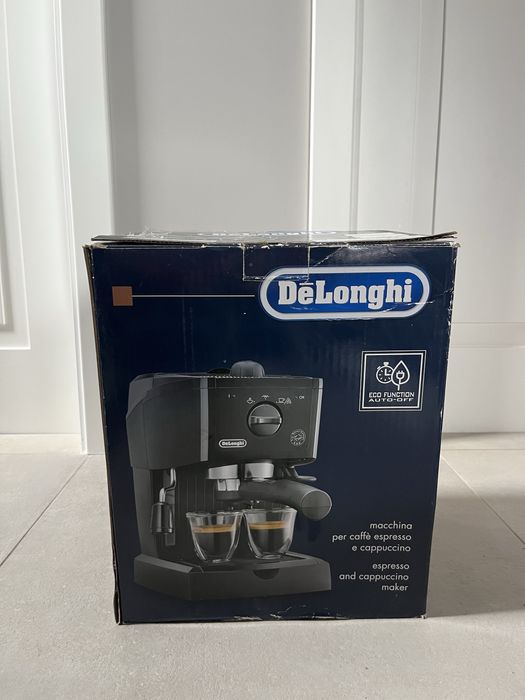 Кафемашина Delonghi с ръкохватка