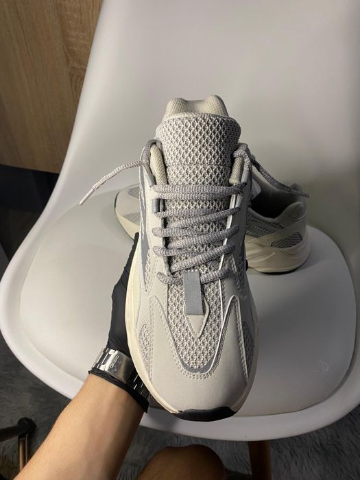 Yeezy Boost 700 V2 "static"