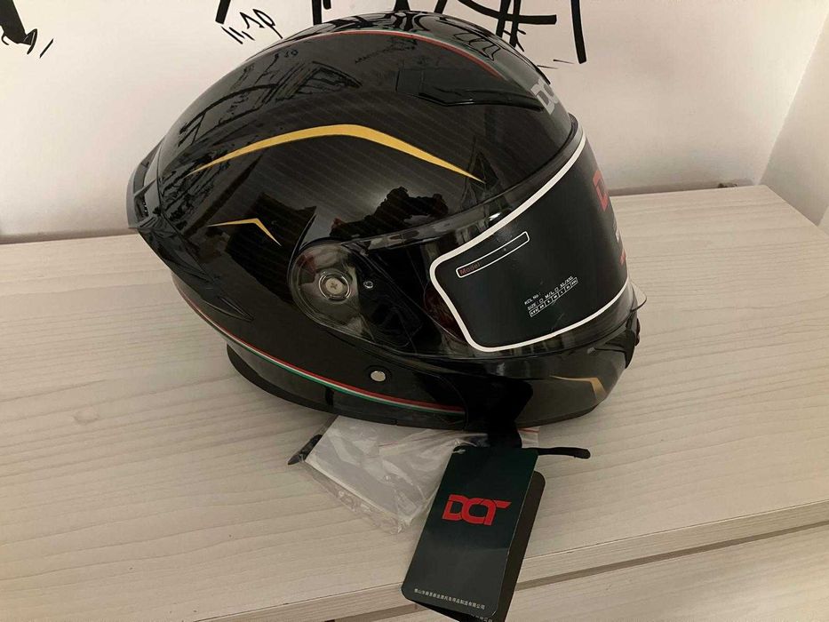 CASCĂ MOTO nouă flip-up 275 lei