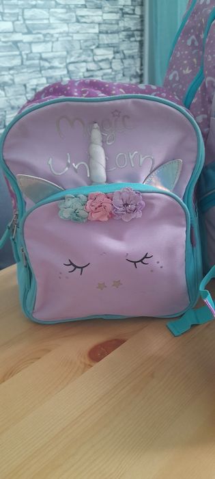 Комплект ученическите раници  + чанта за кръста