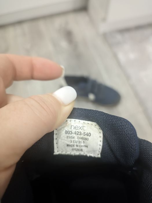 Продам кроссовки на мальчика