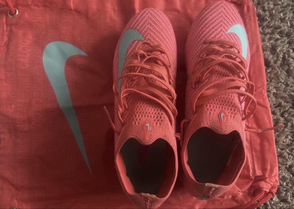 Ghete fotbal nike mercurial elite