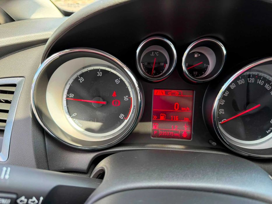 Vand Opel Astra J cutie automata