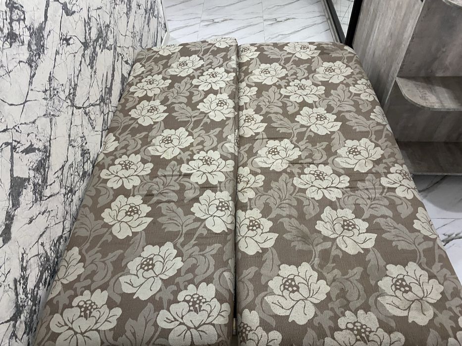 Диван складной с отсеками