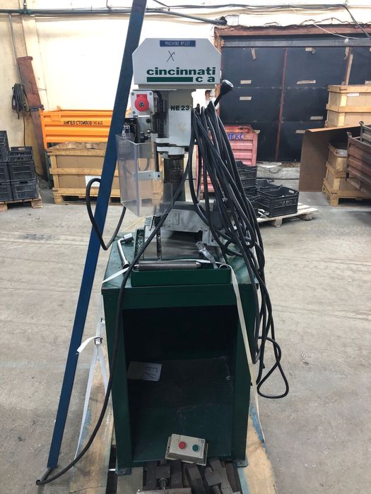 Колонни бормашини