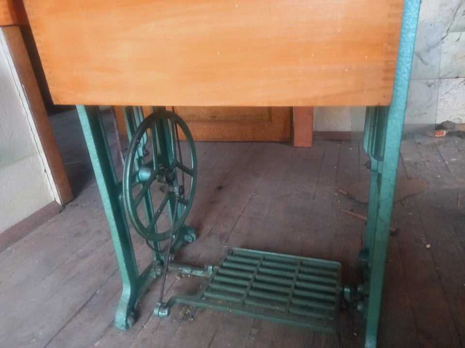 Крачна шевна машина Lucznik