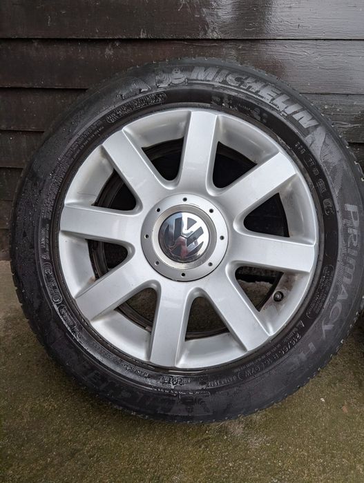 Cauciucuri Michelin de vara 215 55 R16 cu genti de aluminiu