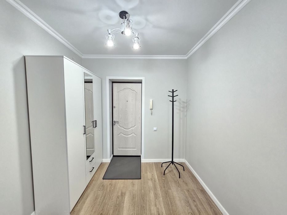 1 комнатная 12 мкр