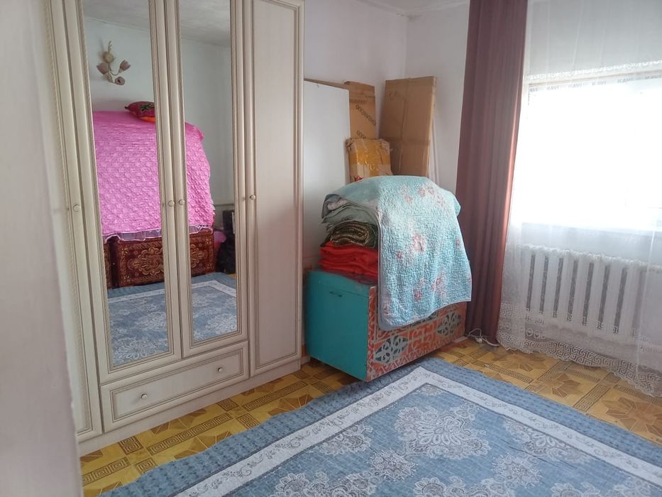 Жер үй сатылады.