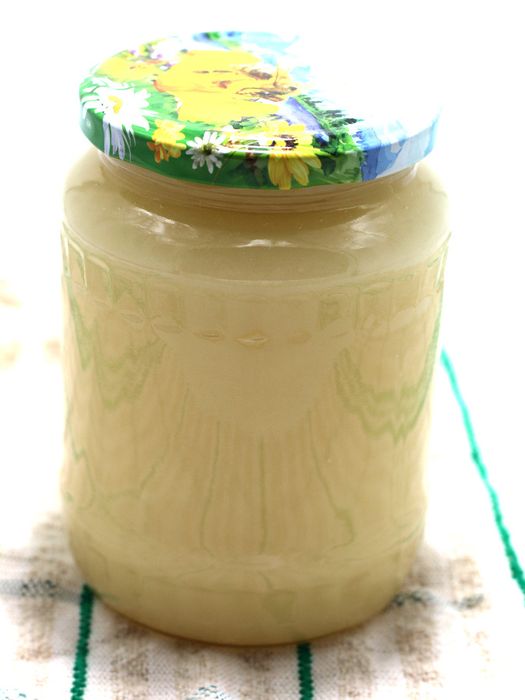 Miere naturală polifloră și de rapiță – direct de la apicultor