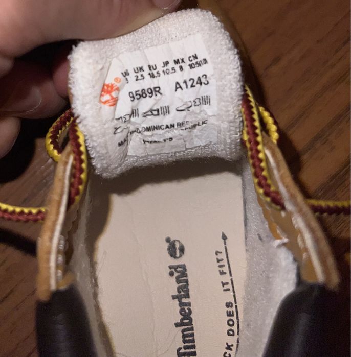 pantofi bebe Timberland 18,5 12cm + caciulita
