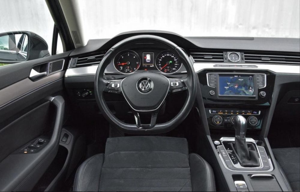 VW Passat Highline 2015 / 2.0 TDI 150 CP / Cutie Automată DSG / Înmatriculat RO / Revizii Efetuate  / Dotări TOP