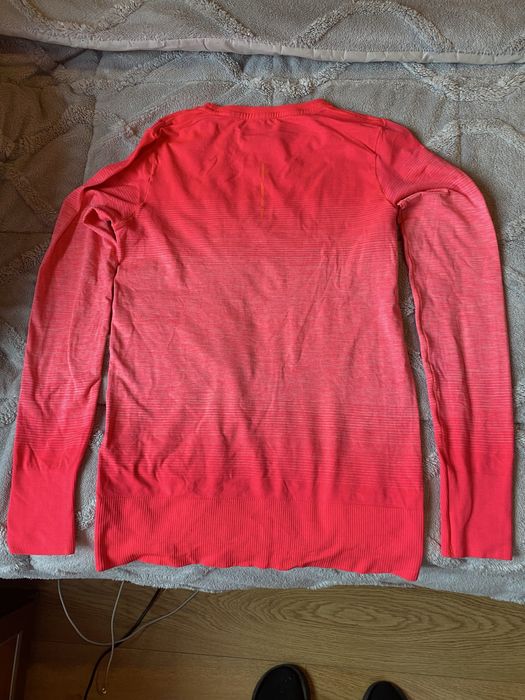 Asics/Асикс някои неща на известната марка, всичко по 15 евро