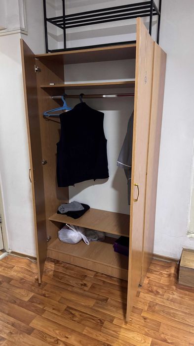 Шкаф плательный двухдверный