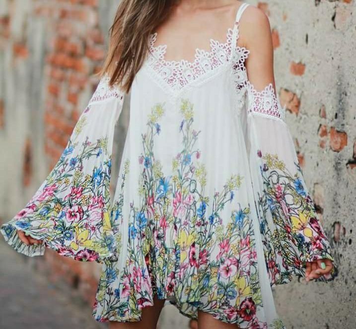 Rochie vaporoasa cu flori, mărime S-M