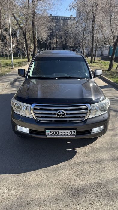 Аренда Land Cruiser 200 с водителем!