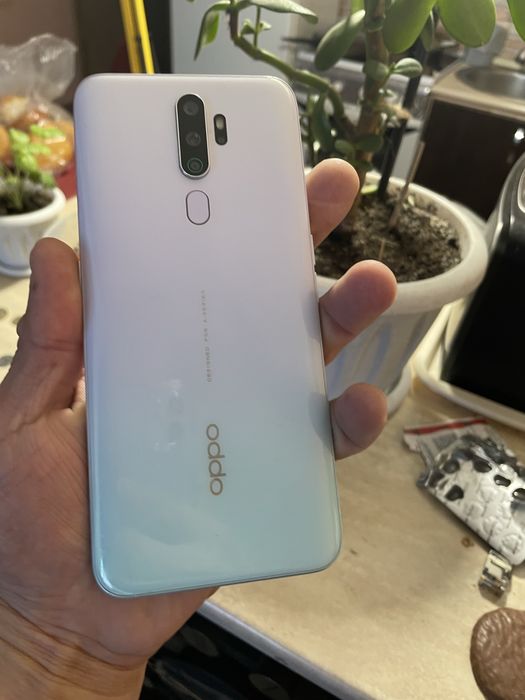 Продам отличный смартфонOPPO A 9 2020