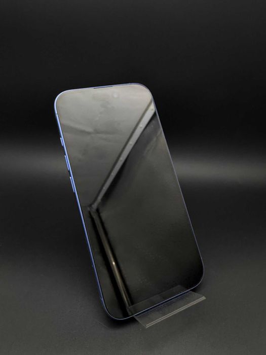 Dracula Amanet: iPhone 16, 256Gb/94%.