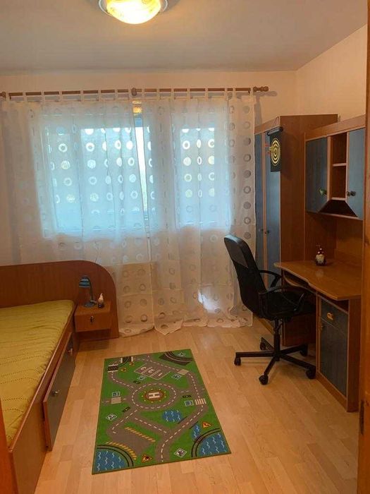 Proprietar ap. 4 cam. piata Dr. Taberei mobilat/parcare 675 euro neg
