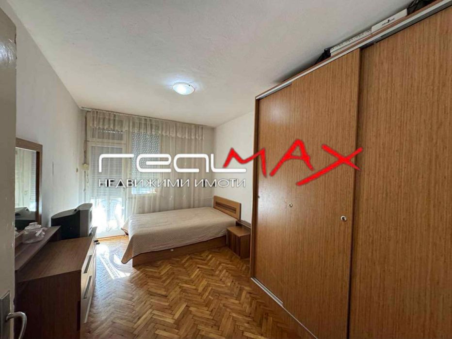 Продава се Тристаен апартамент в Казанлък - 84 кв.м за 1250 €/кв.м - Снимка #6