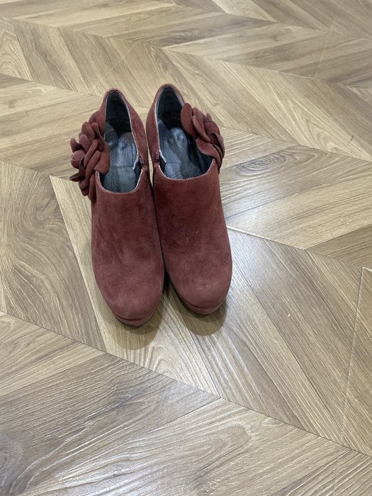 Продам 36 р в отличном состоянии Zara