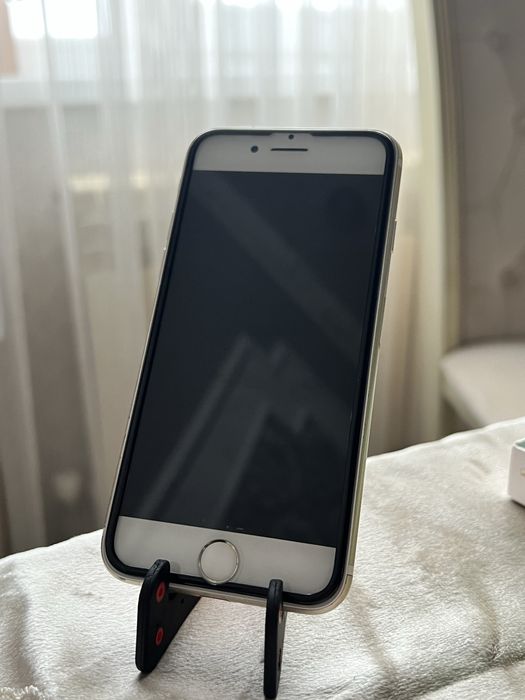 Продам IPhone 7 256gb